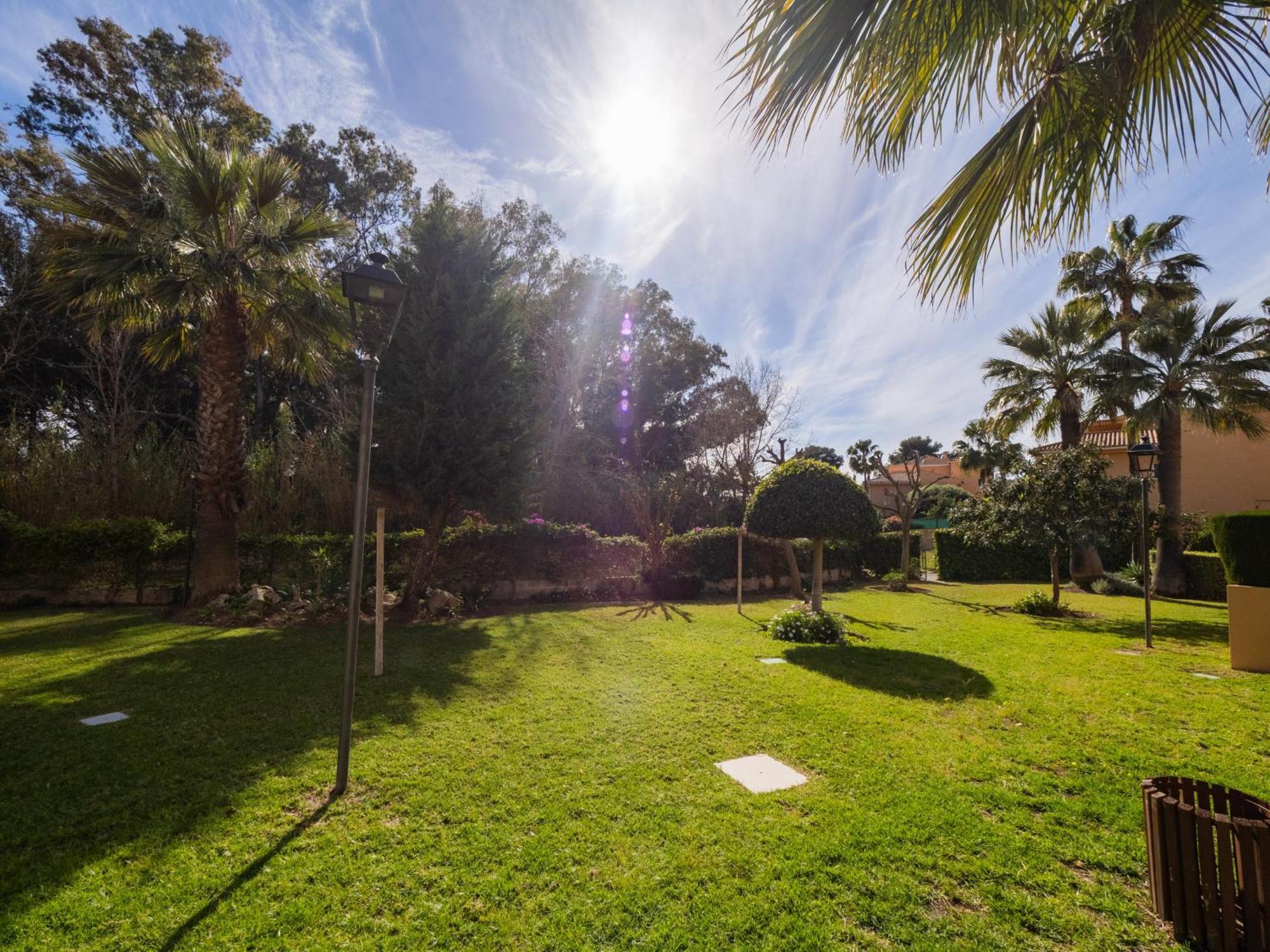 Cubo's Cabopino Apartment Marbella
